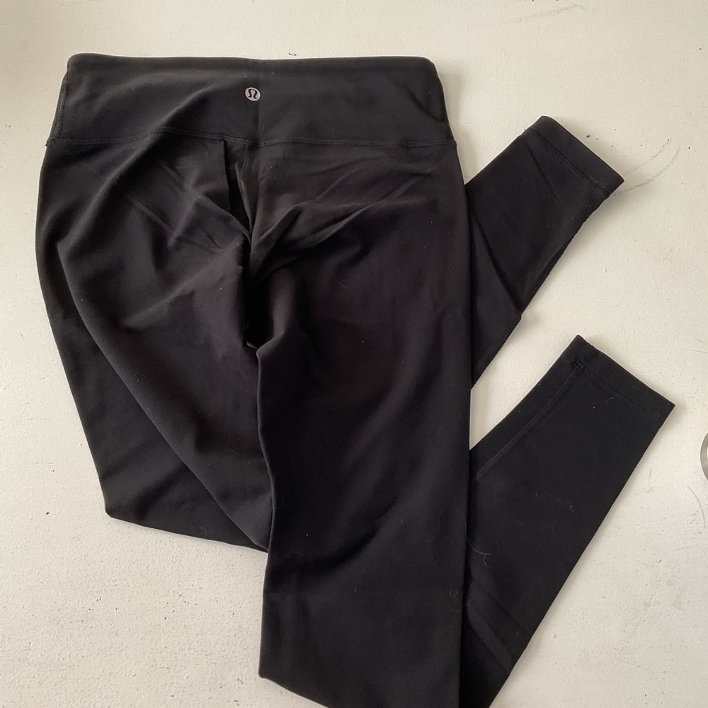 Lululemon women black size 6 traditional leggings
